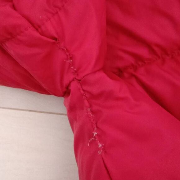 Calvin Klein Women's Down Ribbed Neck Puffer Jacket Red Medium - Picture 5 of 7